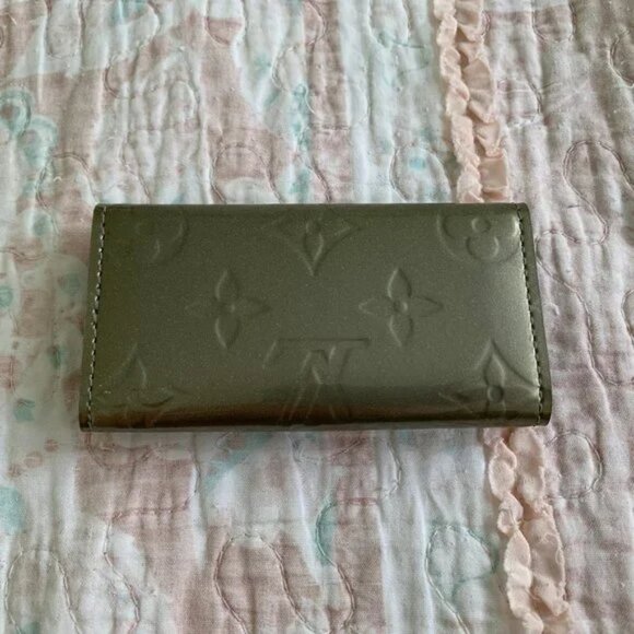 Louis Vuitton Glace Monogram Multicle Key Case Green w/ Box Dust Bag UNUSED - Picture 3 of 16